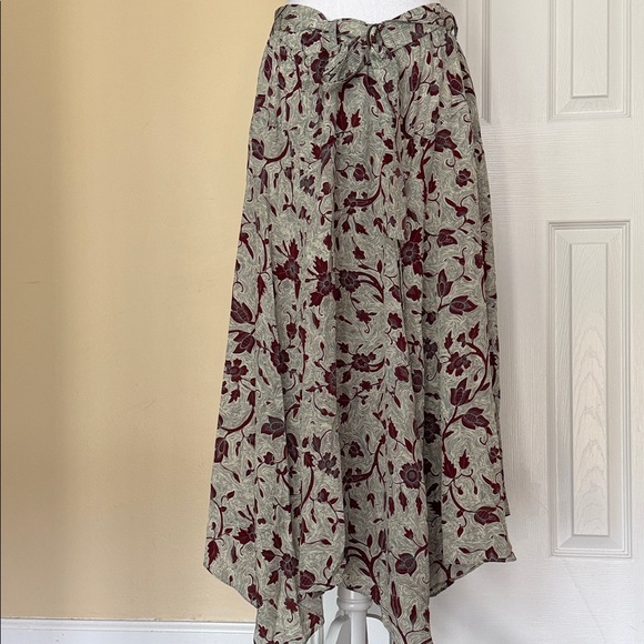 Ulla Johnson Ariana Floral Print Handkerchief Hem Silk Skirt Side Slit Snaps 8 - Picture 4 of 15